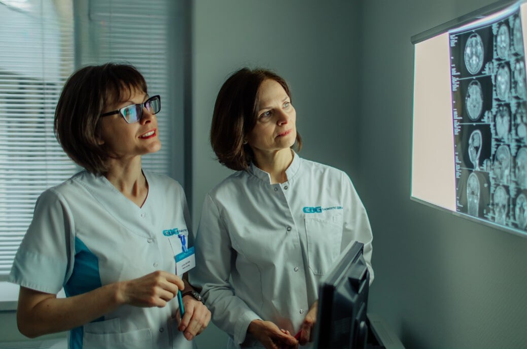 Consultația medicului neurolog. Când și de ce este necesară.